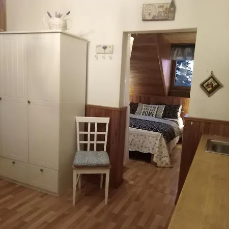 Chata Bernava 山林小屋 Blatno